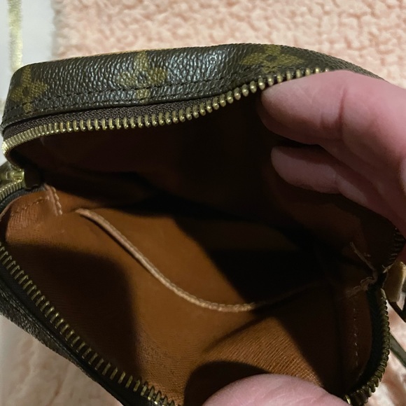 Louis Vuitton Trocadero Crossbody Bag. Great condition. Added pictures - Picture 5 of 13